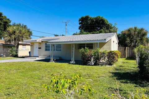 Снять в аренду виллу или дом в Окленд-Парк, Флорида 3 спальни, 93.65м2, № 1995089 - фото 22