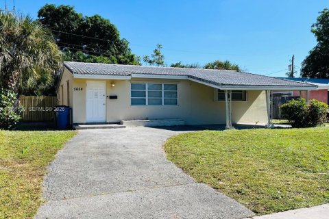 Снять в аренду виллу или дом в Окленд-Парк, Флорида 3 спальни, 93.65м2, № 1995089 - фото 21