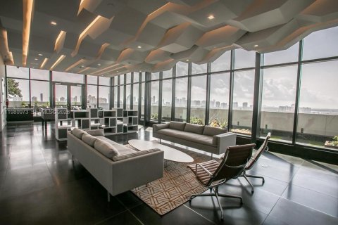 Купить коммерческую недвижимость в Авентура, Флорида № 2044203 - фото 8