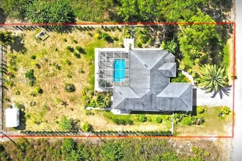 Villa ou maison à vendre à Lehigh Acres, Floride: 3 chambres, 175.59 m2 № 2024325 - photo 2