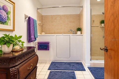 House in Melbourne, Florida 2 bedrooms, 148.09 sq.m. № 2421712 - photo 12