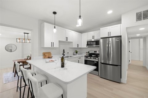 Villa ou maison à vendre à Tampa, Floride: 3 chambres, 138.89 m2 № 1832685 - photo 5