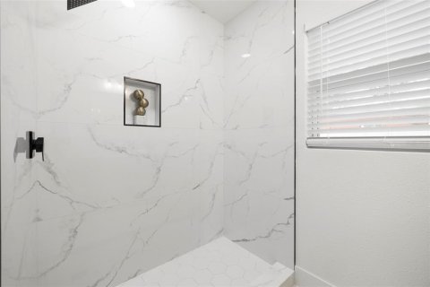 Villa ou maison à vendre à Tampa, Floride: 3 chambres, 138.89 m2 № 1832685 - photo 17