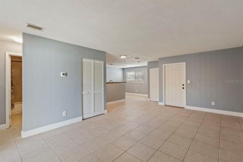 Copropriété à vendre à Largo, Floride: 1 chambre, 70.14 m2 № 1816887 - photo 9