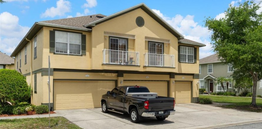 Adosado en Wesley Chapel, Florida 3 dormitorios, 140.56 m2 № 2156772