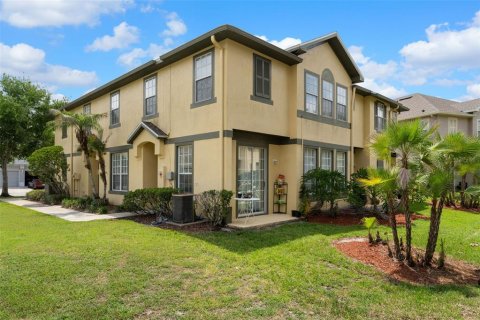 Adosado en venta en Wesley Chapel, Florida, 3 dormitorios, 140.56 m2 № 2156772 - foto 3