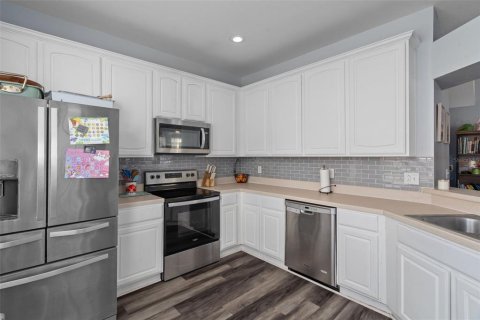 Adosado en venta en Wesley Chapel, Florida, 3 dormitorios, 140.56 m2 № 2156772 - foto 15