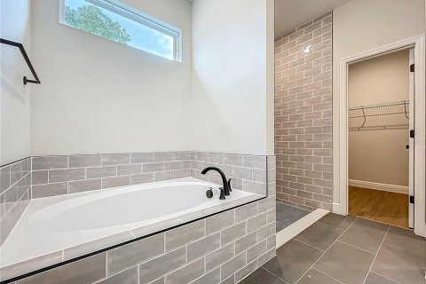 Casa en venta en Eustis, Florida, 3 dormitorios, 176.24 m2 № 1918134 - foto 29