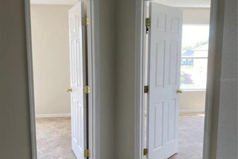 Villa ou maison à vendre à Kissimmee, Floride: 4 chambres, 259.2 m2 № 1650427 - photo 10