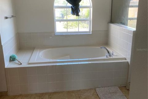 Villa ou maison à vendre à Kissimmee, Floride: 4 chambres, 259.2 m2 № 1650427 - photo 11