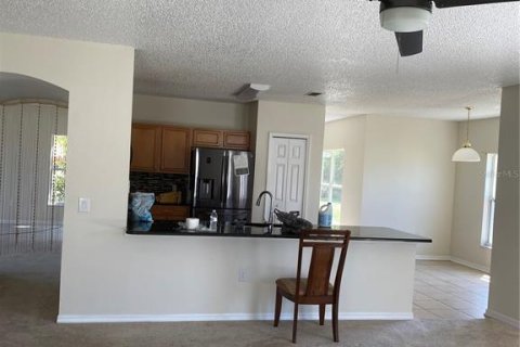 Villa ou maison à vendre à Kissimmee, Floride: 4 chambres, 259.2 m2 № 1650427 - photo 4