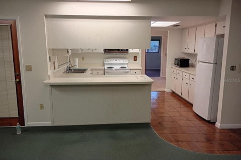 Casa en venta en Titusville, Florida, 4 dormitorios, 183.76 m2 № 2233769 - foto 3