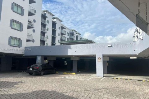 Copropriété à louer à Miami, Floride: 2 chambres, 83.61 m2 № 1982254 - photo 16