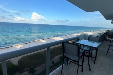 Condominio en venta en Miami Beach, Florida, 2 dormitorios, 154.87 m2 № 1841224 - foto 25