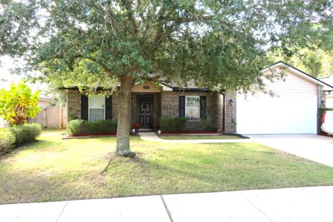 House in Jacksonville, Florida 4 bedrooms, 171.31 sq.m. № 822225 - photo 1