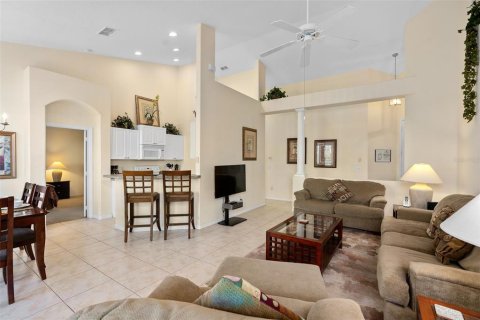 Townhouse in Davenport, Florida 3 bedrooms, 127.55 sq.m. № 1545887 - photo 7