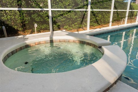 Townhouse in Davenport, Florida 3 bedrooms, 127.55 sq.m. № 1545887 - photo 29