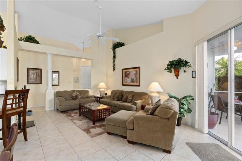 Townhouse in Davenport, Florida 3 bedrooms, 127.55 sq.m. № 1545887 - photo 8