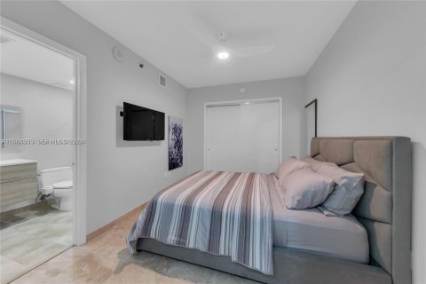 Снять в аренду кондоминиум в Халландейл-Бич, Флорида 2 спальни, 124.21м2, № 2029542 - фото 22