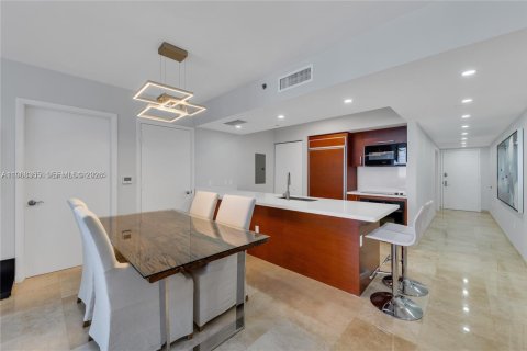 Снять в аренду кондоминиум в Халландейл-Бич, Флорида 2 спальни, 124.21м2, № 2029542 - фото 10