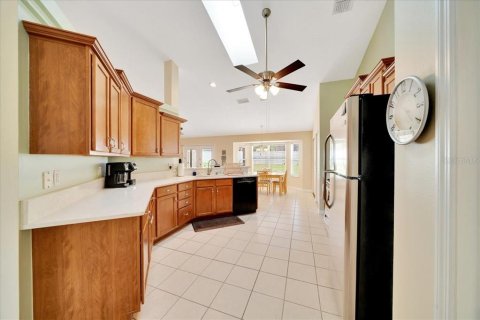 Casa en venta en Ocala, Florida, 3 dormitorios, 235.23 m2 № 1805469 - foto 12