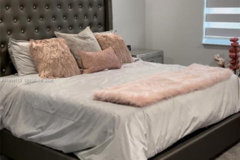 Снять в аренду таунхаус в Дейви, Флорида 4 спальни, 160.16м2, № 2061001 - фото 11