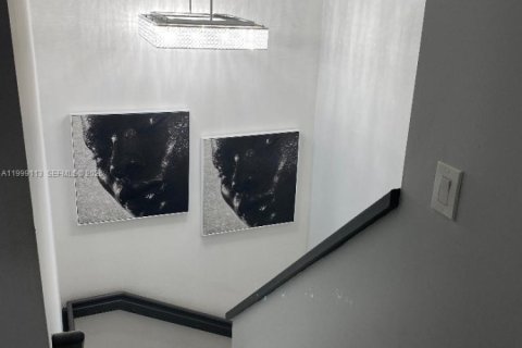 Снять в аренду таунхаус в Дейви, Флорида 4 спальни, 160.16м2, № 2061001 - фото 25