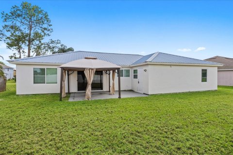 House in Port St. Lucie, Florida 3 bedrooms, 159.23 sq.m. № 2392013 - photo 25