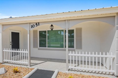 House in Port St. Lucie, Florida 3 bedrooms, 159.23 sq.m. № 2392013 - photo 3