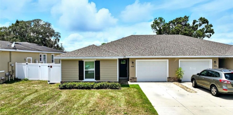 Apartamento en Eustis, Florida 3 dormitorios, 122.07 m2 № 1870262