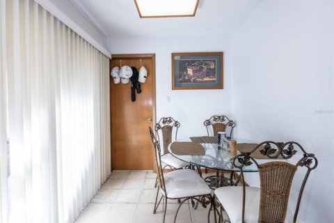 Condominio en venta en Palm Coast, Florida, 3 dormitorios, 171.87 m2 № 2130999 - foto 5