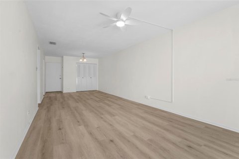 Купить кондоминиум в Сарасота, Флорида 6 комнат, 66.43м2, № 2092557 - фото 15