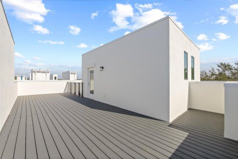 Adosado en venta en Saint Petersburg, Florida, 3 dormitorios, 192.96 m2 № 1517877 - foto 19