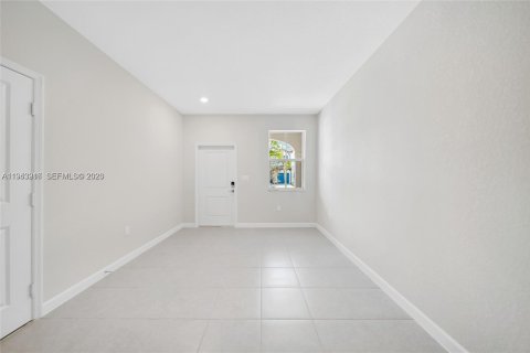 Townhouse in Miami, Florida 3 bedrooms, 157.47 sq.m. № 2000823 - photo 8