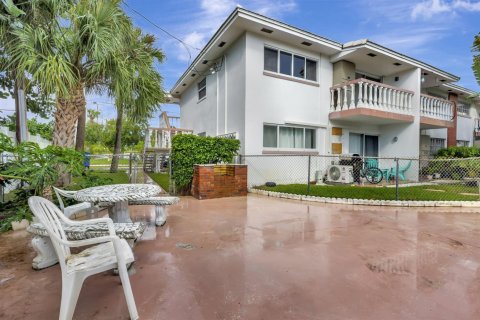 Condo in North Palm Beach, Florida, 1 bedroom № 2146910 - photo 18