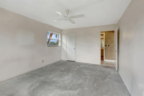 Condo in North Palm Beach, Florida, 1 bedroom № 2146910 - photo 15