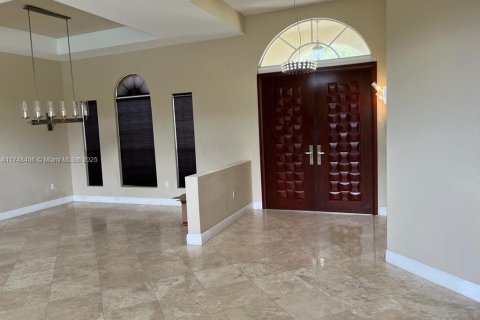 Villa ou maison à louer à Davie, Floride: 5 chambres, 403.1 m2 № 1860041 - photo 7