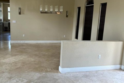Villa ou maison à louer à Davie, Floride: 5 chambres, 403.1 m2 № 1860041 - photo 6