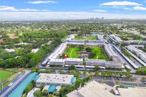 Condominio en venta en Saint Petersburg, Florida, 1 dormitorio, 86.4 m2 № 1301324 - foto 21
