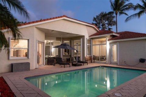 Villa ou maison à vendre à Weston, Floride: 5 chambres, 253.81 m2 № 2189487 - photo 4