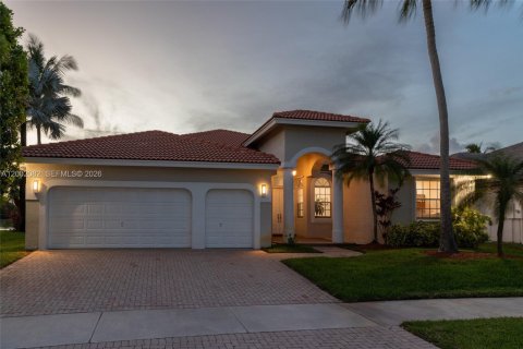 Villa ou maison à vendre à Weston, Floride: 5 chambres, 253.81 m2 № 2189487 - photo 2