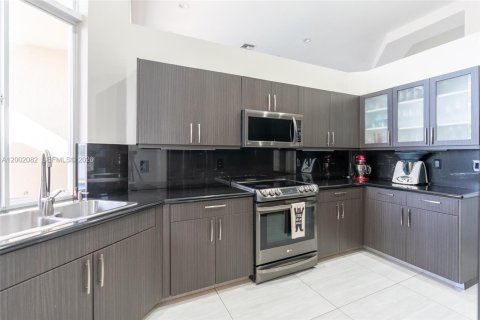 Villa ou maison à vendre à Weston, Floride: 5 chambres, 253.81 m2 № 2189487 - photo 24