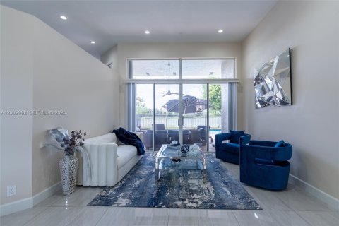 Villa ou maison à vendre à Weston, Floride: 5 chambres, 253.81 m2 № 2189487 - photo 15