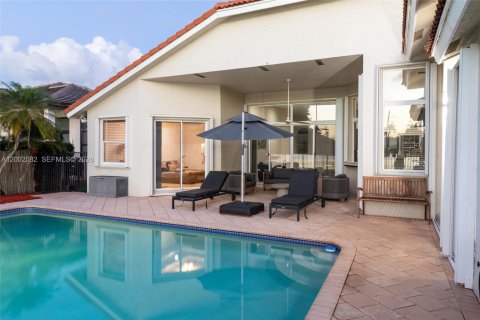 Villa ou maison à vendre à Weston, Floride: 5 chambres, 253.81 m2 № 2189487 - photo 5