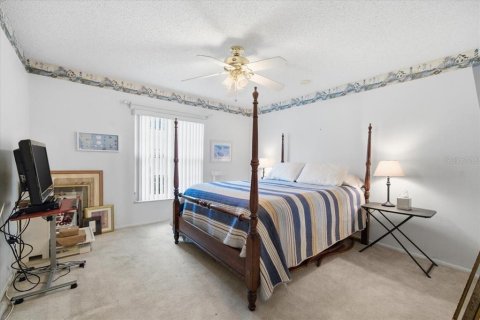 House in New Port Richey, Florida 2 bedrooms, 172.33 sq.m. № 2100871 - photo 27
