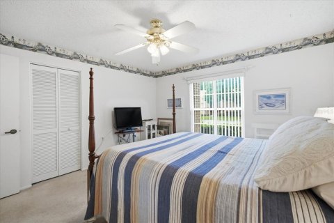 House in New Port Richey, Florida 2 bedrooms, 172.33 sq.m. № 2100871 - photo 28