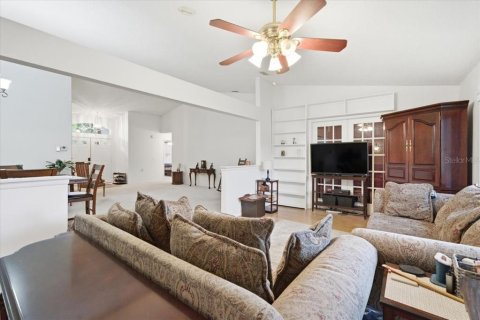 House in New Port Richey, Florida 2 bedrooms, 172.33 sq.m. № 2100871 - photo 24