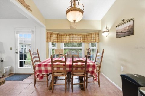 House in New Port Richey, Florida 2 bedrooms, 172.33 sq.m. № 2100871 - photo 19