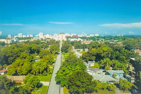 Villa ou maison à vendre à Sarasota, Floride: 4 chambres, 172.43 m2 № 1894845 - photo 25