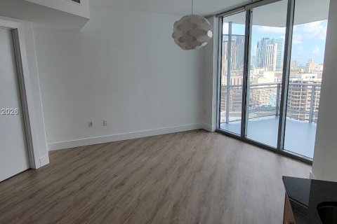 Condominio en alquiler en Miami, Florida, 1 dormitorio, 65.4 m2 № 2011420 - foto 4